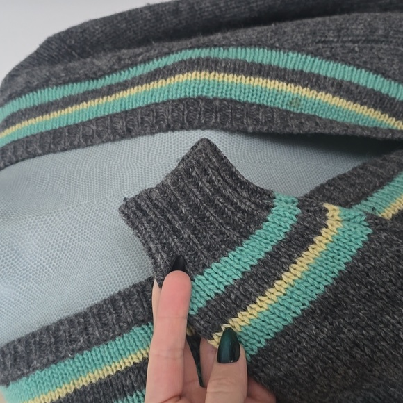 Golf And Green | Wool Cardigan Sweater - Picture 5 of 10